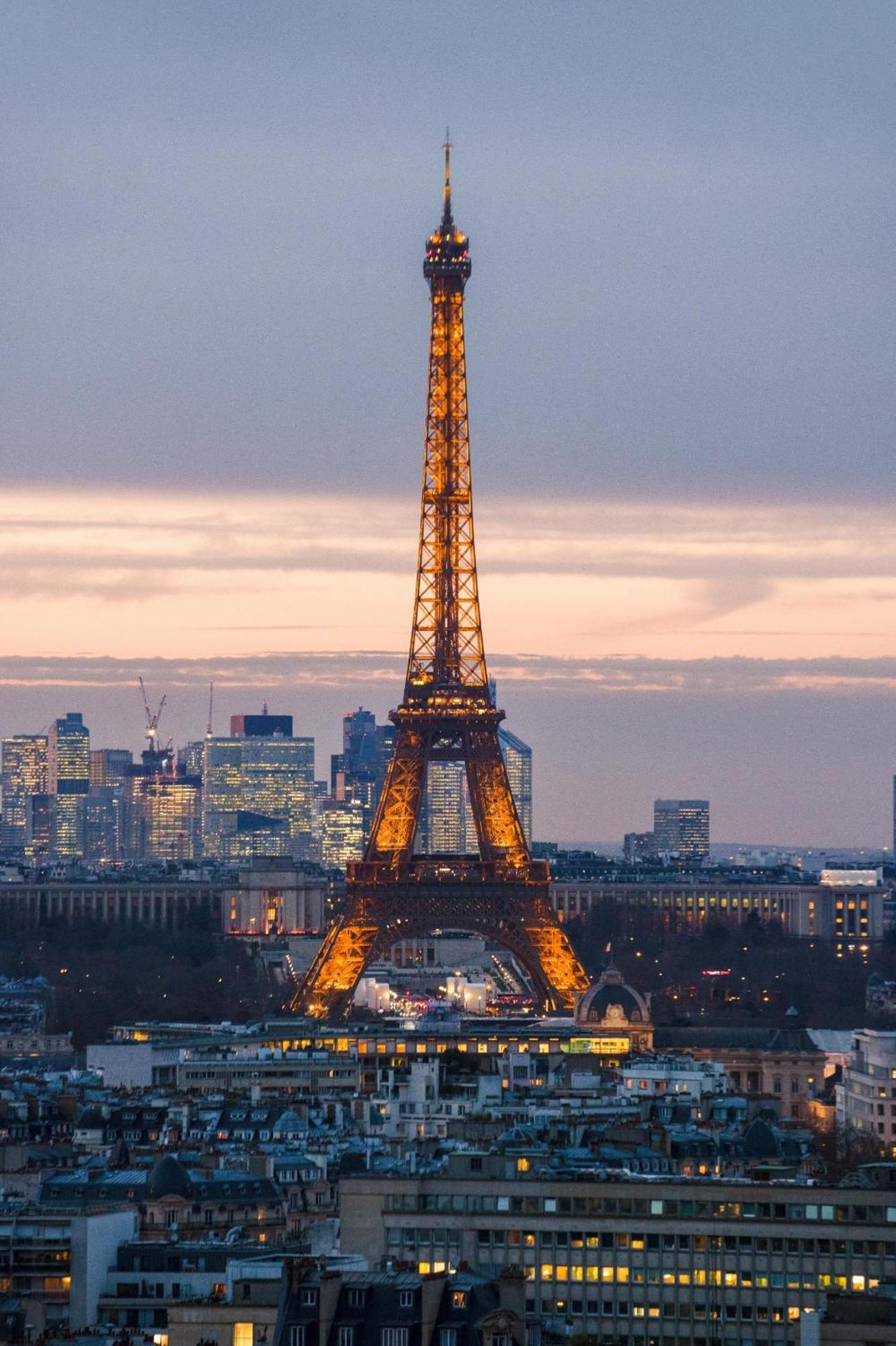 Paris Luxury Apartment 75M2 With Eiffel Tower View, Metro 1 Min, Parking Apartment *